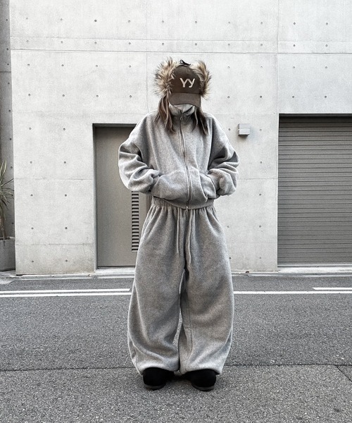 YACA（ヤーカ）の「Cropped Fleece Zip Tops/クロップドフリースジップトップス（ジャージ・レディース・ブラウン/グレー・FREE）」の15枚目の写真