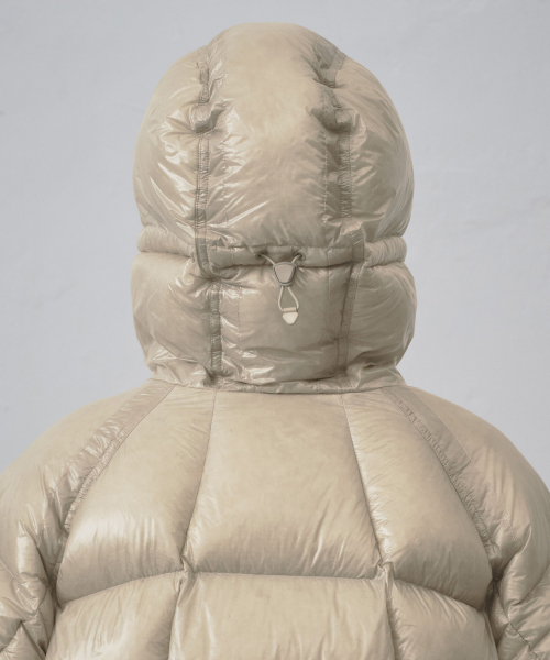 MUSINSA STANDARD WOMAN（ムシンサスタンダードウーマン）の「[シティレジャー] ウィメンズシアリップストップフード付きダウンショートパディングジャケット [ライトベージュ]（ダウンジャケット/コート・レディース・その他・SMALL/MEDIUM/LARGE/X-SMALL）」の5枚目の写真