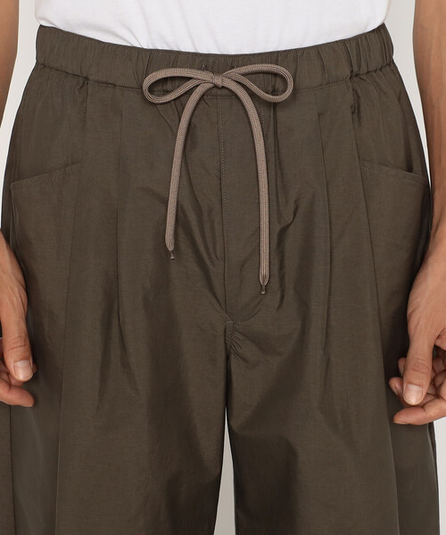 DANTON（ダントン）の「Men's Stunner Nylon 2tuck Easy Pants（その他パンツ・メンズ・グレイッシュベージュ/ブラック/オリーブ/ピンク系その他/グレー系その他・42/38/40/44）」の13枚目の写真