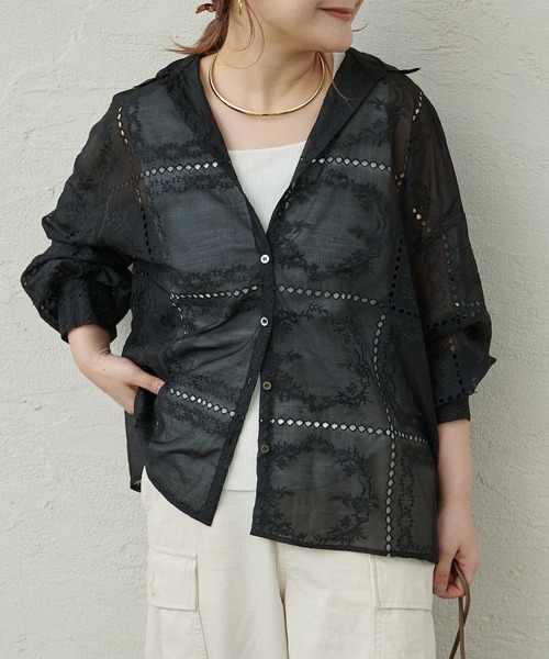 PUAL CE CIN（ピュアルセシン）の「パッチワーク刺繍レースブラウス（シャツ/ブラウス・レディース・オフホワイト/ブラック・FREE）」の2枚目の写真