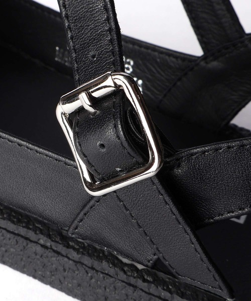 MOHI（モヒ）の「MOHI  MOHI T Strap Leather Sandal モヒ Tストラップ レザーサンダル（サンダル・レディース・ブラック・37/36/38）」の14枚目の写真