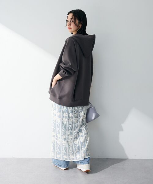 Green　Parks（グリーンパークス）の「Bigサイズパーカー（スウェット・レディース・ホワイト系その他2/チャコールグレー/杢グレー・FREE）」の6枚目の写真