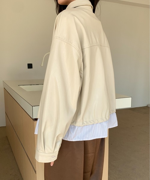 ROOPTOKYO(ループトウキョウ)の「シャツドッキング風フェイクレザーブルゾン 冬服(ブルゾン・レディース・アイボリー/ブラック・FREE)」の19枚目の写真