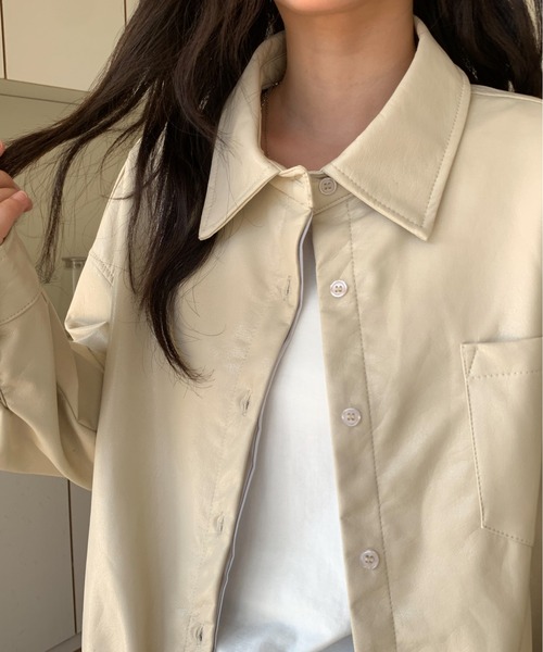 ROOPTOKYO(ループトウキョウ)の「シャツドッキング風フェイクレザーブルゾン 冬服(ブルゾン・レディース・アイボリー/ブラック・FREE)」の20枚目の写真