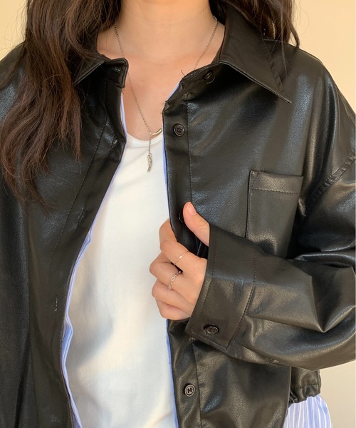 ROOPTOKYO(ループトウキョウ)の「シャツドッキング風フェイクレザーブルゾン 冬服(ブルゾン・レディース・アイボリー/ブラック・FREE)」の7枚目の写真