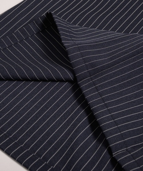 MUHET（ミュエータ）の「pinstripe tuck skirt / ピンストライプタックスカート（スカート・レディース・グレー/ネイビー・LARGE/MEDIUM）」の18枚目の写真