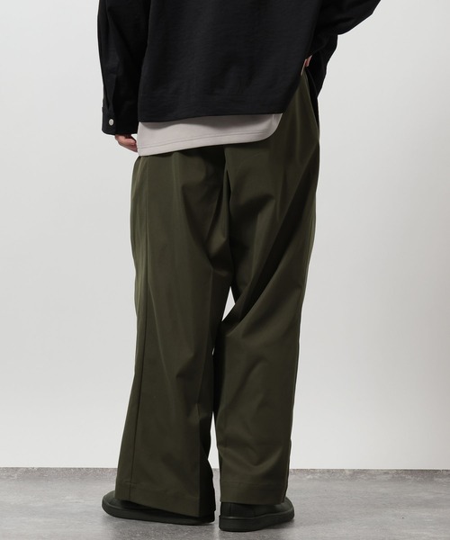 LAKOLE（ラコレ）の「【セットアップ可】3Dタックワイドパンツ / 648032（その他パンツ・メンズ・カーキ/ブラック・LARGE/MEDIUM）」の7枚目の写真