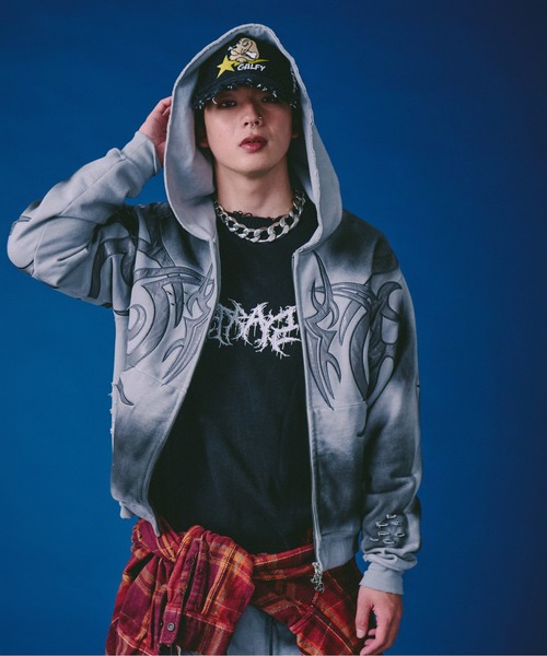 GALFY(ガルフィー)の「『GALFY/ガルフィー』汚れ部族パーカー【Z】(パーカー・レディース・グレー/ホワイト/スミクロ・L/XL)」の12枚目の写真