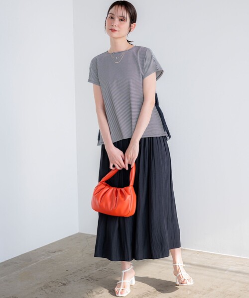 組曲 L(クミキョク オオキイサイズ)の「GIZAコットンチュールコンビ カットソー(Tシャツ/カットソー・レディース・ネイビー系2/アイボリー系/ネイビー系・5/7/6)」の21枚目の写真