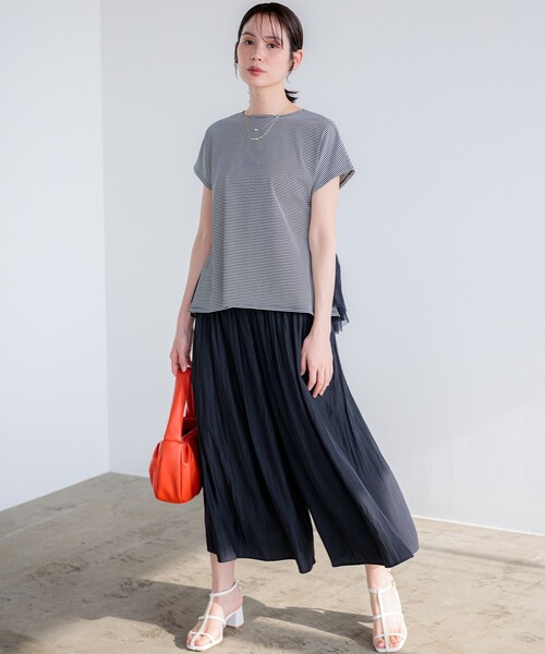 組曲 L(クミキョク オオキイサイズ)の「GIZAコットンチュールコンビ カットソー(Tシャツ/カットソー・レディース・ネイビー系2/アイボリー系/ネイビー系・5/7/6)」の22枚目の写真