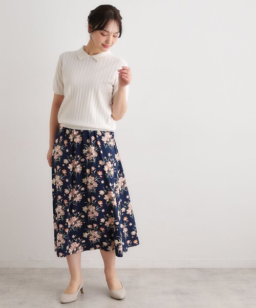 LAURA ASHLEY(ローラアシュレイ)の「【洗える/アイレット入り】衿付きプルオーバーニット(ニット/セーター・レディース・チョコ/オフホワイト/サックスブルー・38/40)」の6枚目の写真