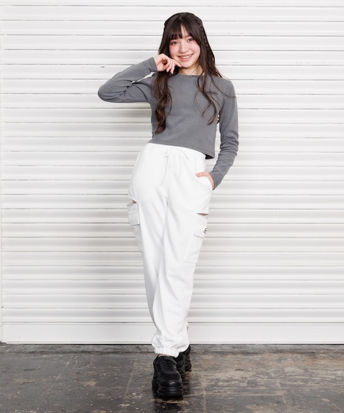 PINKHUNT(ピンクハント)の「PINKHUNT スウェットカーゴロングパンツ 1438K(その他パンツ・キッズ・ブラック/ホワイト/アッシュグレー・130cm/140cm/120cm/150cm/160cm)」の4枚目の写真