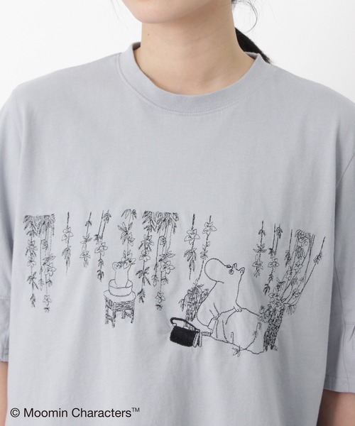 SUPER HAKKA（スーパーハッカ）の「「ムーミン一家の朝」刺繍袖フレアTシャツ（Tシャツ/カットソー・レディース・ライトグレー/サックスブルー/ブラック・FREE）」の7枚目の写真