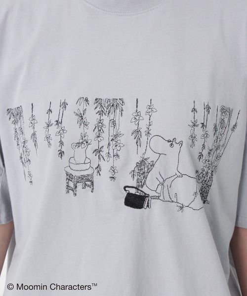SUPER HAKKA（スーパーハッカ）の「「ムーミン一家の朝」刺繍袖フレアTシャツ（Tシャツ/カットソー・レディース・ライトグレー/サックスブルー/ブラック・FREE）」の10枚目の写真