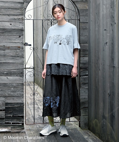 SUPER HAKKA（スーパーハッカ）の「「ムーミン一家の朝」刺繍袖フレアTシャツ（Tシャツ/カットソー・レディース・ライトグレー/サックスブルー/ブラック・FREE）」の19枚目の写真