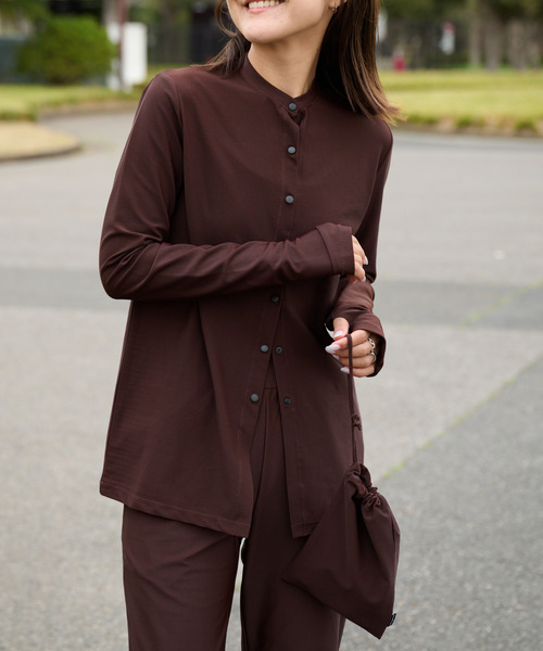 OUTDOOR PRODUCTS(アウトドアプロダクツ)の「ACTIVE WEAR テレコクルーネックスナップカーディガン(カーディガン/ボレロ・レディース・ブラック/ブラウン・FREE)」の2枚目の写真
