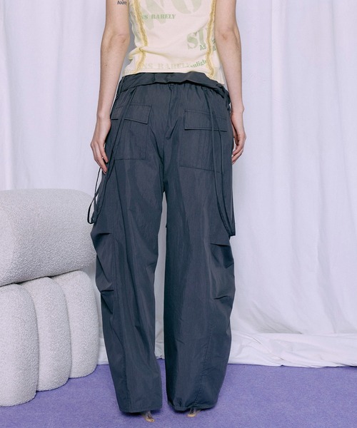 MAISON SPECIAL(メゾンスペシャル)の「2WAY Cocoon Military Pants/2WAYコクーンミリタリーパンツ(その他パンツ・レディース・ホワイト/チャコールグレー/イエロー・36/38)」の18枚目の写真
