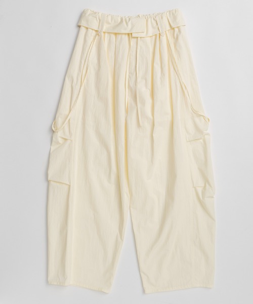 MAISON SPECIAL(メゾンスペシャル)の「2WAY Cocoon Military Pants/2WAYコクーンミリタリーパンツ(その他パンツ・レディース・ホワイト/チャコールグレー/イエロー・36/38)」の19枚目の写真