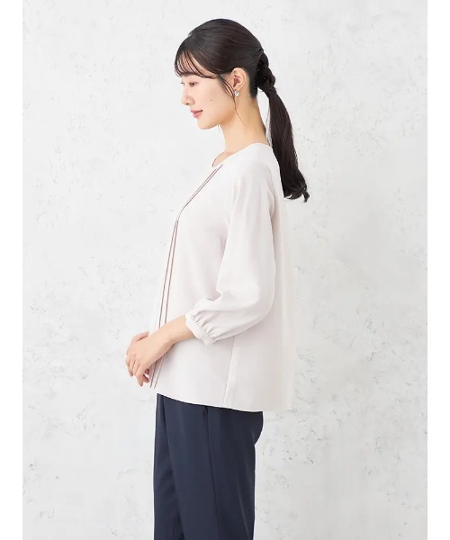 HARUYAMA(ハルヤマ)の「ピンタックブラウス ニット カットソー 通年 【SOFFICE】(シャツ/ブラウス・レディース・ライトピンク/ネイビー/オフホワイト・S/LL/L/M)」の4枚目の写真