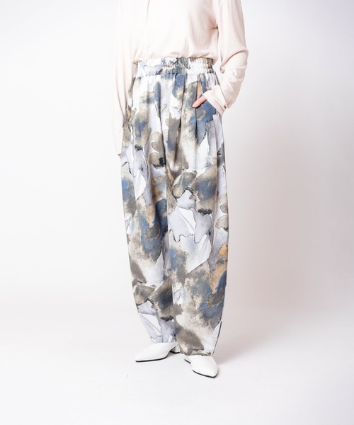 OSMOSIS(オズモーシス)の「プリントタックパンツ(その他パンツ・レディース・ブラウン/グレー/ピンク・ONE SIZE)」の17枚目の写真