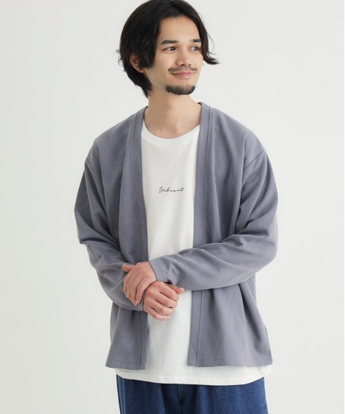 Right-on(ライトオン)の「PLUS ONE(プラスワン)ジャガード長袖カーディガンロゴプリントTシャツセット(カーディガン/ボレロ・メンズ・ベージュ/ダークグレー/サックスブルー・S/L/XL/M)」の12枚目の写真