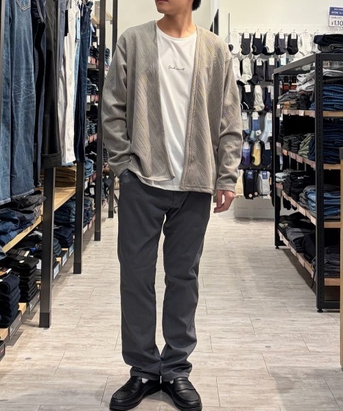 Right-on(ライトオン)の「PLUS ONE(プラスワン)ジャガード長袖カーディガンロゴプリントTシャツセット(カーディガン/ボレロ・メンズ・ベージュ/ダークグレー/サックスブルー・S/L/XL/M)」の8枚目の写真