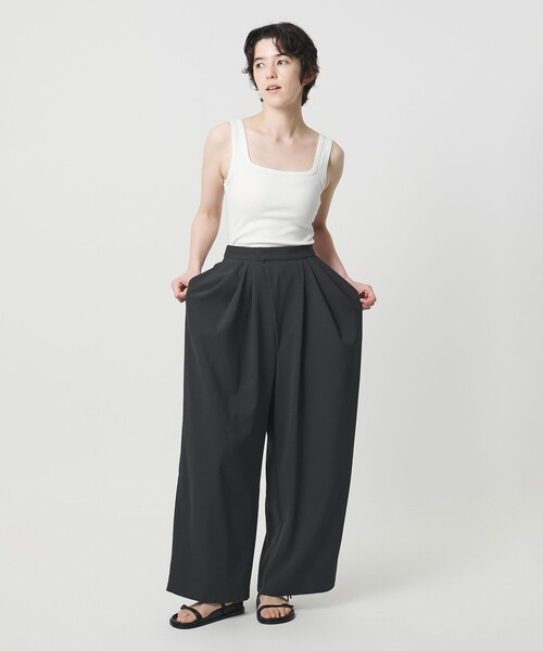MARW UNITED ARROWS（マルゥ ユナイテッドアローズ）の「＜MARW UNITED ARROWS＞デザイン タック パンツ UVカット・撥水（その他パンツ・レディース・ホワイト/ブラック・36/38）」の3枚目の写真