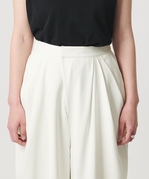 MARW UNITED ARROWS（マルゥ ユナイテッドアローズ）の「＜MARW UNITED ARROWS＞デザイン タック パンツ UVカット・撥水（その他パンツ・レディース・ホワイト/ブラック・36/38）」の9枚目の写真
