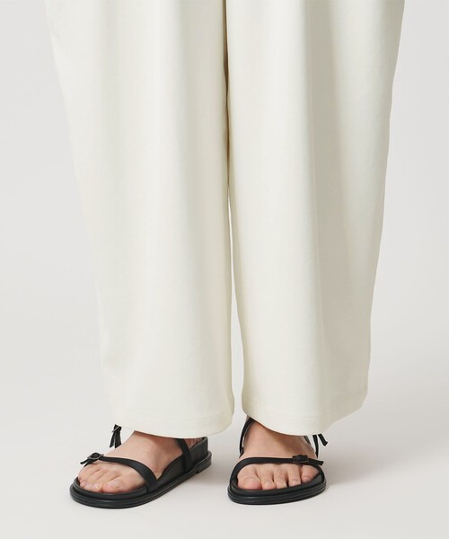MARW UNITED ARROWS（マルゥ ユナイテッドアローズ）の「＜MARW UNITED ARROWS＞デザイン タック パンツ UVカット・撥水（その他パンツ・レディース・ホワイト/ブラック・36/38）」の12枚目の写真