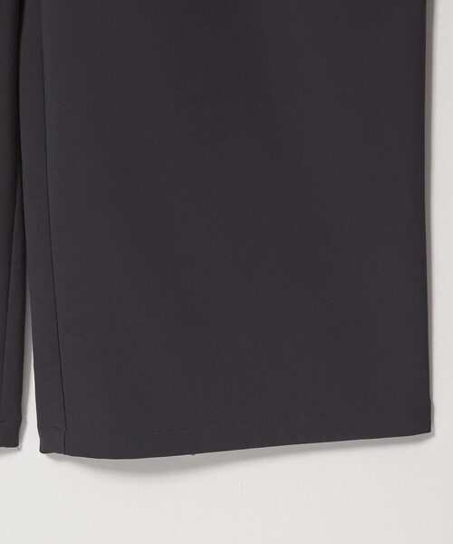 MARW UNITED ARROWS（マルゥ ユナイテッドアローズ）の「＜MARW UNITED ARROWS＞デザイン タック パンツ UVカット・撥水（その他パンツ・レディース・ホワイト/ブラック・36/38）」の19枚目の写真