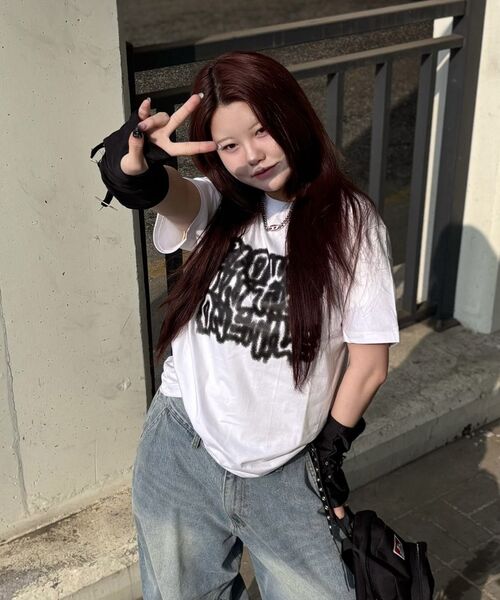 ELIMENO（エリメノ）の「EL スロウド 半袖Tシャツ 4カラー（Tシャツ/カットソー・メンズ・ブラック/ホワイト/ライトグレー/チャコール・1/2/3/4/5/6）」の8枚目の写真