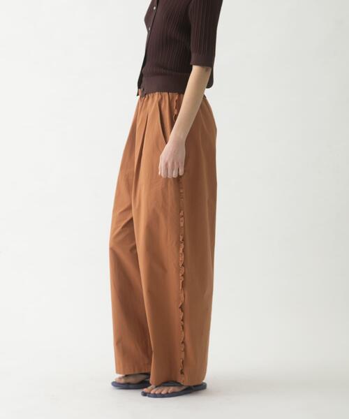 LAATO(ラート)の「side frill pants(その他パンツ・レディース・ブラウン/イエロー系その他/ブラック・FREE)」の2枚目の写真