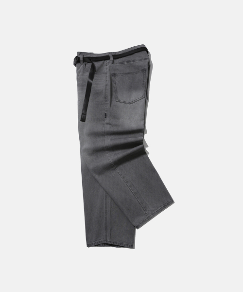 MOIF（モイフ）の「[SS26] WIDE 6P BELTED DENIM PANTS / BLEACHED BLACK（デニムパンツ・メンズ・その他・1(S)/2(M)/3(L)）」の2枚目の写真