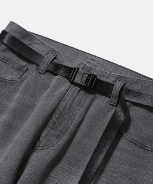 MOIF（モイフ）の「[SS26] WIDE 6P BELTED DENIM PANTS / BLEACHED BLACK（デニムパンツ・メンズ・その他・1(S)/2(M)/3(L)）」の4枚目の写真