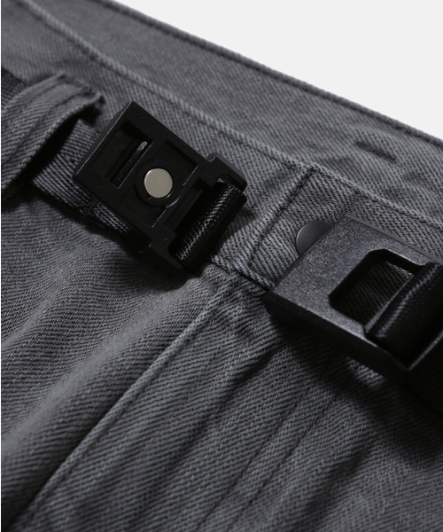 MOIF（モイフ）の「[SS26] WIDE 6P BELTED DENIM PANTS / BLEACHED BLACK（デニムパンツ・メンズ・その他・1(S)/2(M)/3(L)）」の6枚目の写真