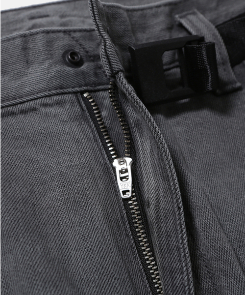 MOIF（モイフ）の「[SS26] WIDE 6P BELTED DENIM PANTS / BLEACHED BLACK（デニムパンツ・メンズ・その他・1(S)/2(M)/3(L)）」の8枚目の写真