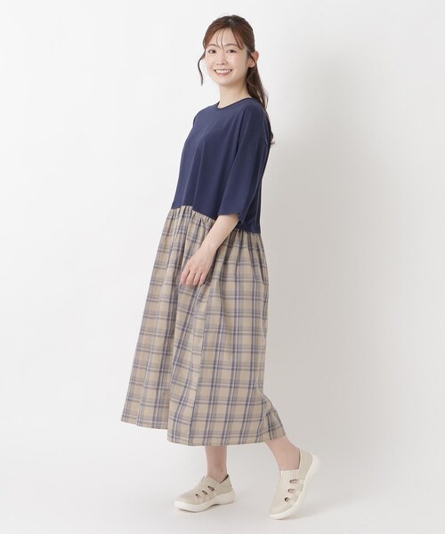 one'sterrace(ワンズテラス)の「パンジー 2WAY マシュマライトサマーシューズ(スニーカー・レディース・ブラック系8/アイボリー系8・02/03)」の3枚目の写真