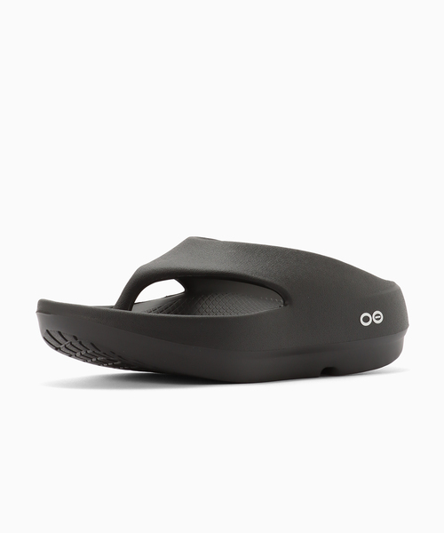 OOFOS（ウーフォス）の「OOFOS / ウーフォス OOriginal+（サンダル・メンズ・ブラック・28cm/27cm/26cm）」の5枚目の写真