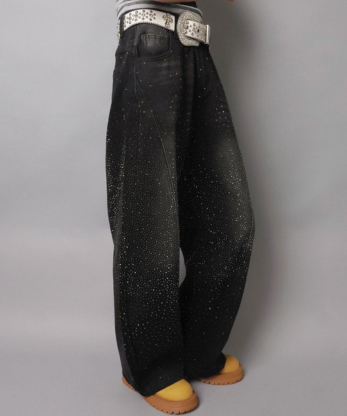 SPINNS(スピンズ)の「ラインストーンデニムバルーンパンツ/2サイズ展開/バディガール(デニムパンツ・レディース・サックスブルー/ブラック・M/S)」の12枚目の写真