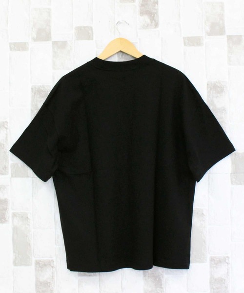 Carhartt WIP（カーハートダブリューアイピー）の「WIP デコンストラクテッドラベルTシャツ S/S Deconstructed Label T-Shirt（Tシャツ/カットソー・メンズ・ブラック/ホワイト・M/L/XL）」の9枚目の写真