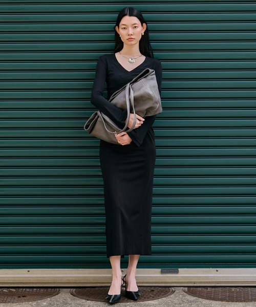 kiehtova(キエトヴァ)の「【kiehtova】CLEAN SILHOUETTE VTOPS/クリーン シルエット ブイトップス KTWR65(Tシャツ/カットソー・レディース・ブラック/アイボリー/アッシュグレー・FREE)」の17枚目の写真
