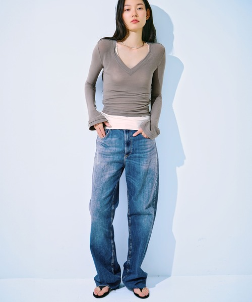 kiehtova(キエトヴァ)の「【kiehtova】CLEAN SILHOUETTE VTOPS/クリーン シルエット ブイトップス KTWR65(Tシャツ/カットソー・レディース・ブラック/アイボリー/アッシュグレー・FREE)」の6枚目の写真