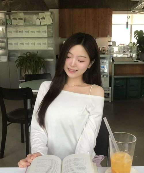 COIRIS(コイリス)の「リブオフショルダーナグラン長袖Tシャツ(3カラー)(Tシャツ/カットソー・レディース・ブラック/グレー/ホワイト・FREE)」の16枚目の写真
