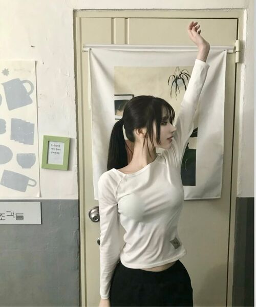 COIRIS(コイリス)の「リブオフショルダーナグラン長袖Tシャツ(3カラー)(Tシャツ/カットソー・レディース・ブラック/グレー/ホワイト・FREE)」の20枚目の写真
