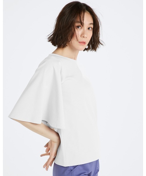 DoCLASSE( ドゥクラッセ)の「浅Vネック/ベルスリーブ・ドゥクラッセTシャツ(Tシャツ/カットソー・レディース・イエロー/ダークネイビー/ホワイト/ブルー/グリーン・L/M/S/LL)」の1枚目の写真