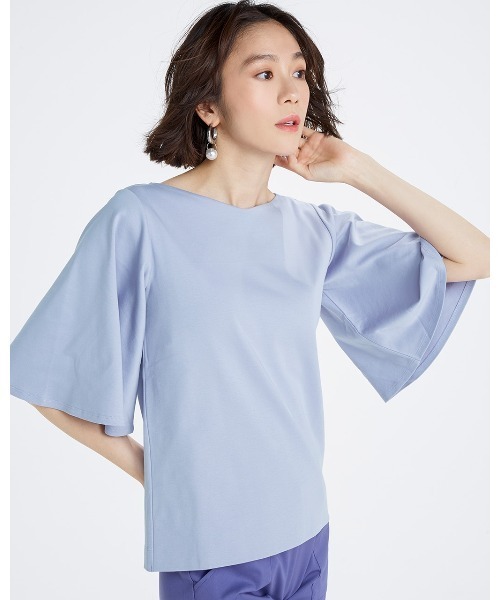 DoCLASSE( ドゥクラッセ)の「浅Vネック/ベルスリーブ・ドゥクラッセTシャツ(Tシャツ/カットソー・レディース・イエロー/ダークネイビー/ホワイト/ブルー/グリーン・L/M/S/LL)」の3枚目の写真