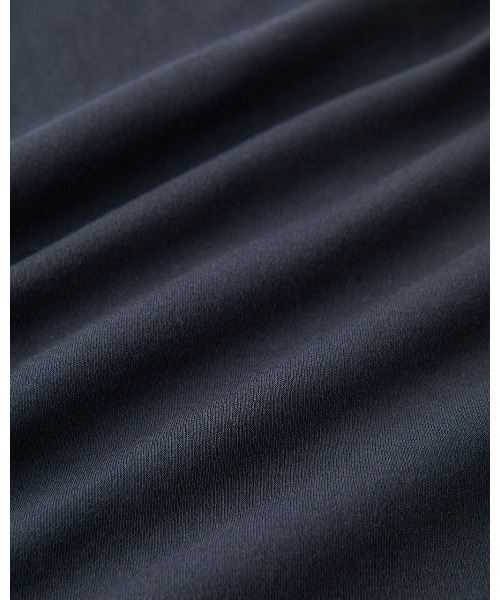 DoCLASSE( ドゥクラッセ)の「浅Vネック/ベルスリーブ・ドゥクラッセTシャツ(Tシャツ/カットソー・レディース・イエロー/ダークネイビー/ホワイト/ブルー/グリーン・L/M/S/LL)」の6枚目の写真