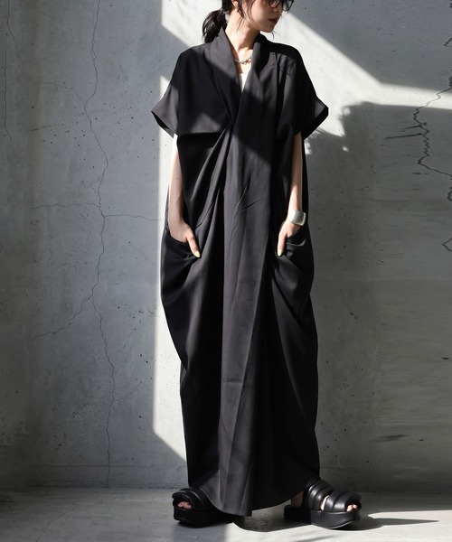 antiqua（アンティカ）の「アシンメトリー ツイスト レイヤード ワンピース（ワンピース・レディース・ブラック/グレー・ONESIZE）」の3枚目の写真