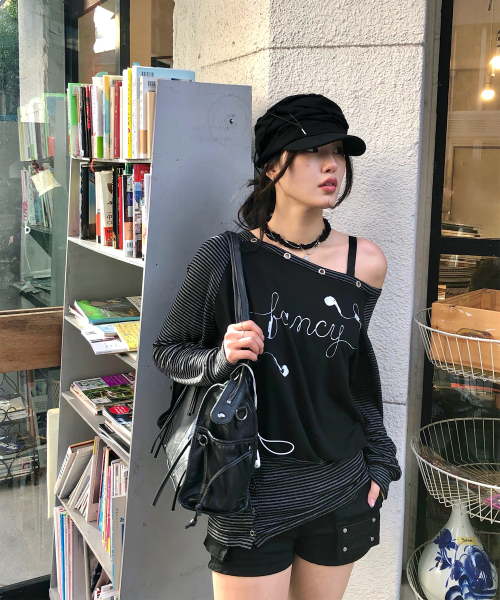 FANCY CLUB（ファンシークラブ）の「ベルト付きウォッシングレザーバッグ (ブラック) F25QE990（ショルダーバッグ・レディース・ブラック・FREE）」の3枚目の写真