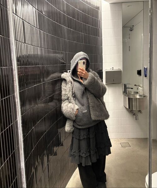ASON(アズオン)の「CHECK KANGKANG MIDI SKIRT / BLACK(スカート・レディース・その他・FREE)」の5枚目の写真